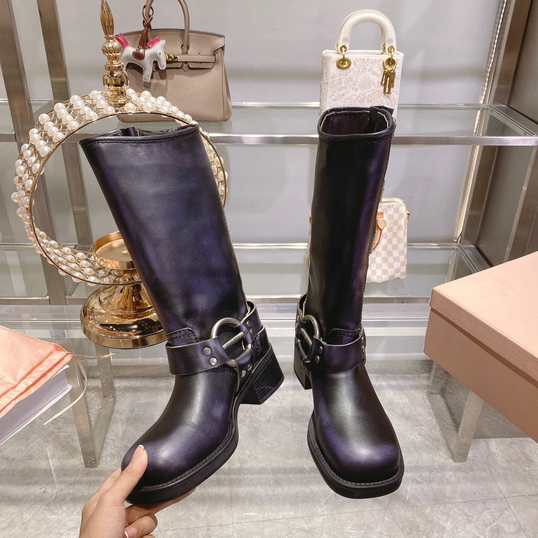 THICK-SOLED BUCKLE BOOTS IN BLACK CALFSKIN