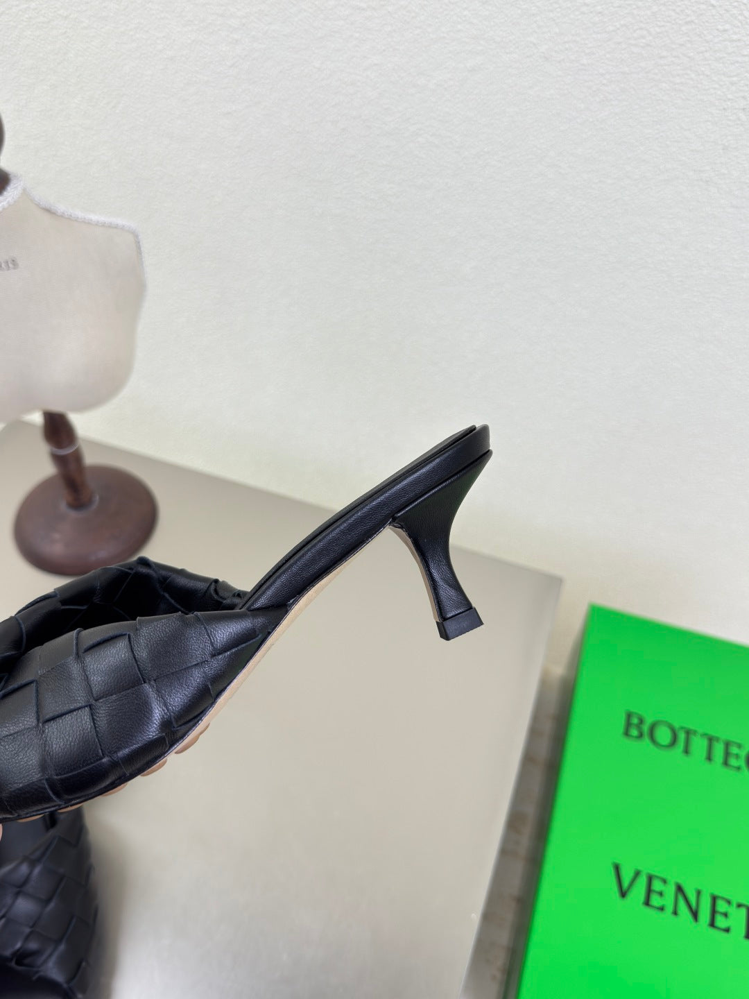 BOTTEGA VENETA BLINK HIGH 5 CM MULE IN BLACK INTRECCIATO LEATHER