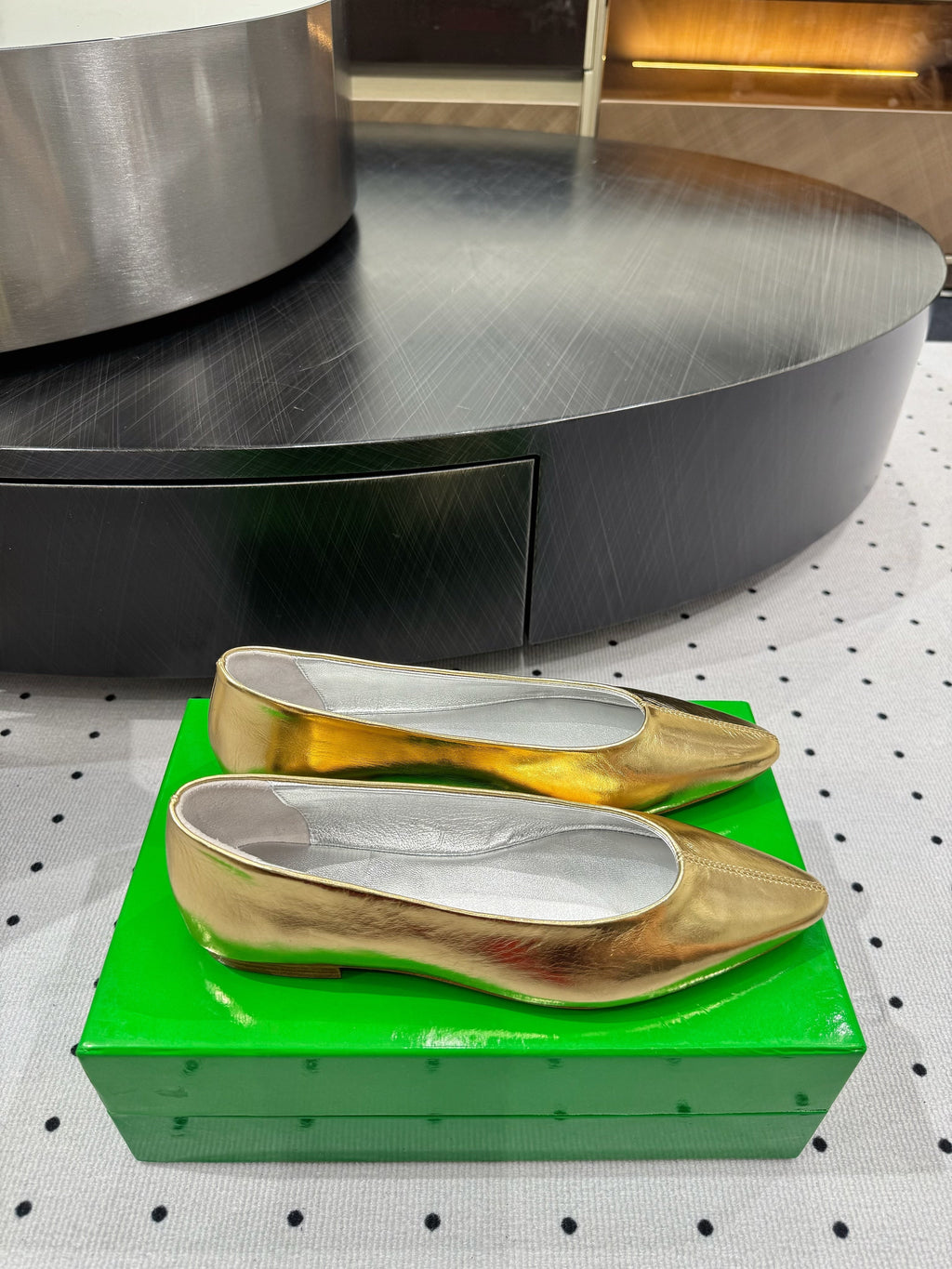 BOTTEGA VENETA 26S BALLET FLATS IN METALLIC GOLD CALFSKIN