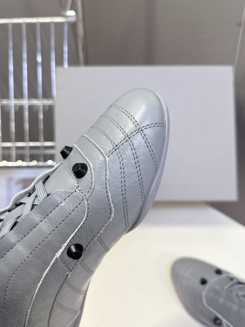 BALENCIAGA 25S SNEAKER IN GREY CALFSKIN
