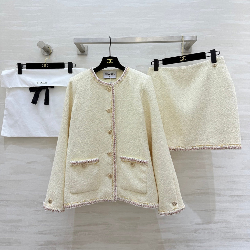 CHANEL 26S SKIRT SET 700