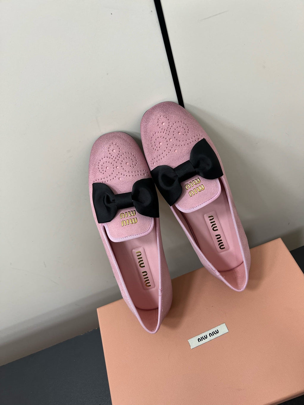 LOAFERS WITH BOW IN PINK SUEDE
