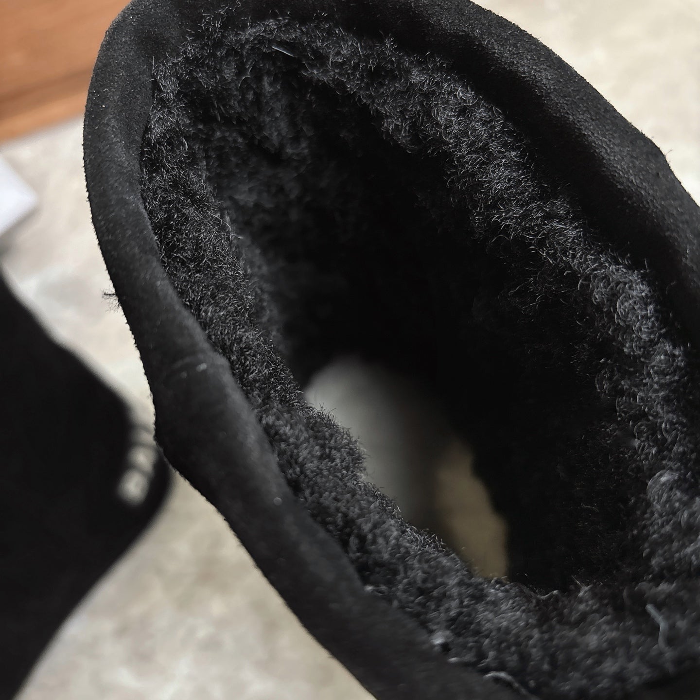 BALENCIAGA 25S ALASKA ANKLE BOOTS IN BLACK SUEDE