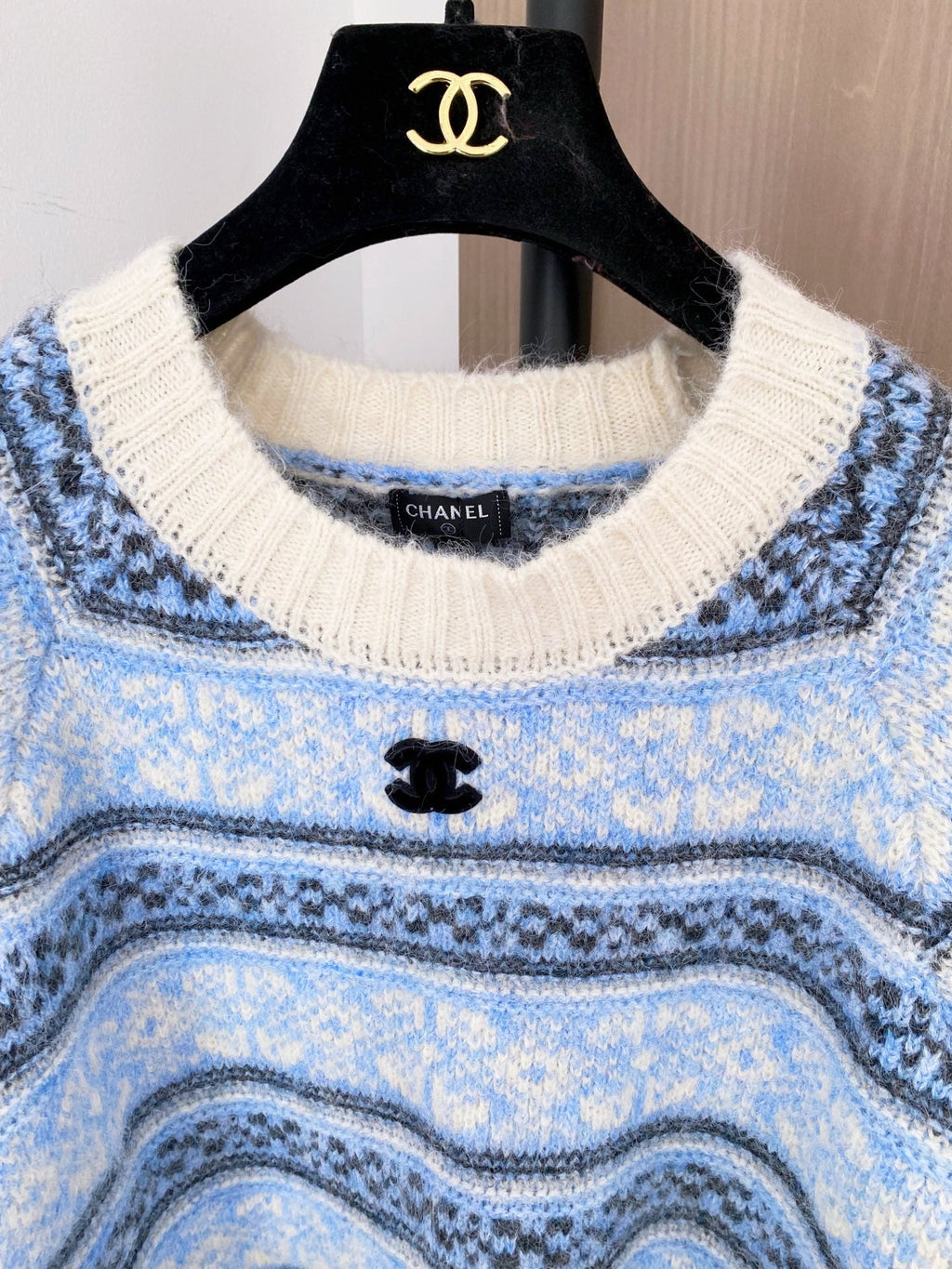 CHANEL 26S CREW NECK SWEATER 860