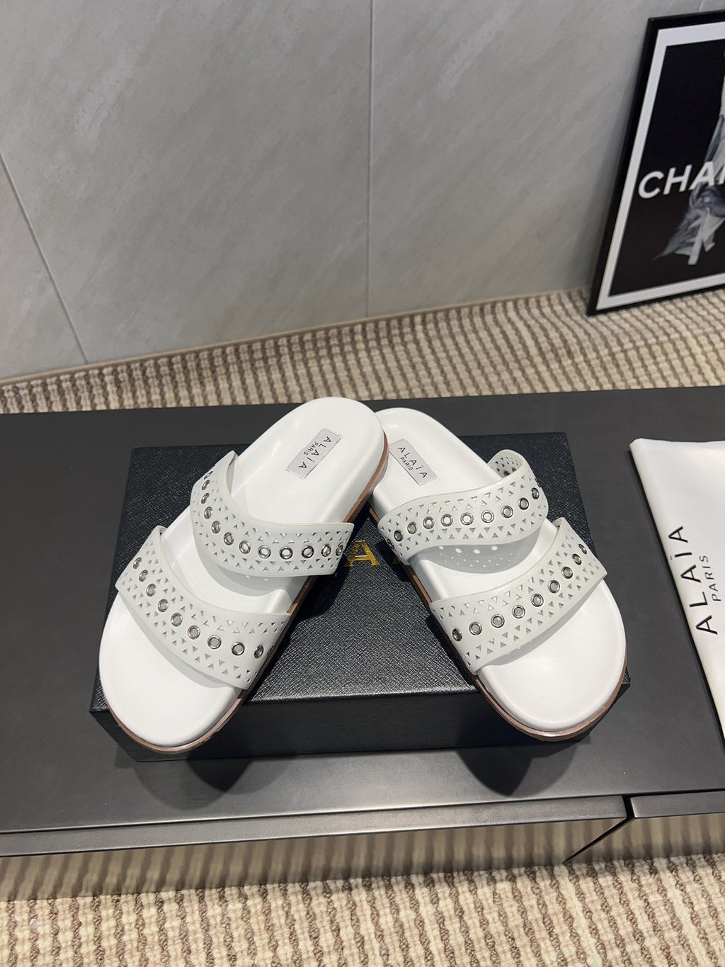 ALAIA DOUBLE-STRAP SANDALS 25S IN WHITE CALFSKIN
