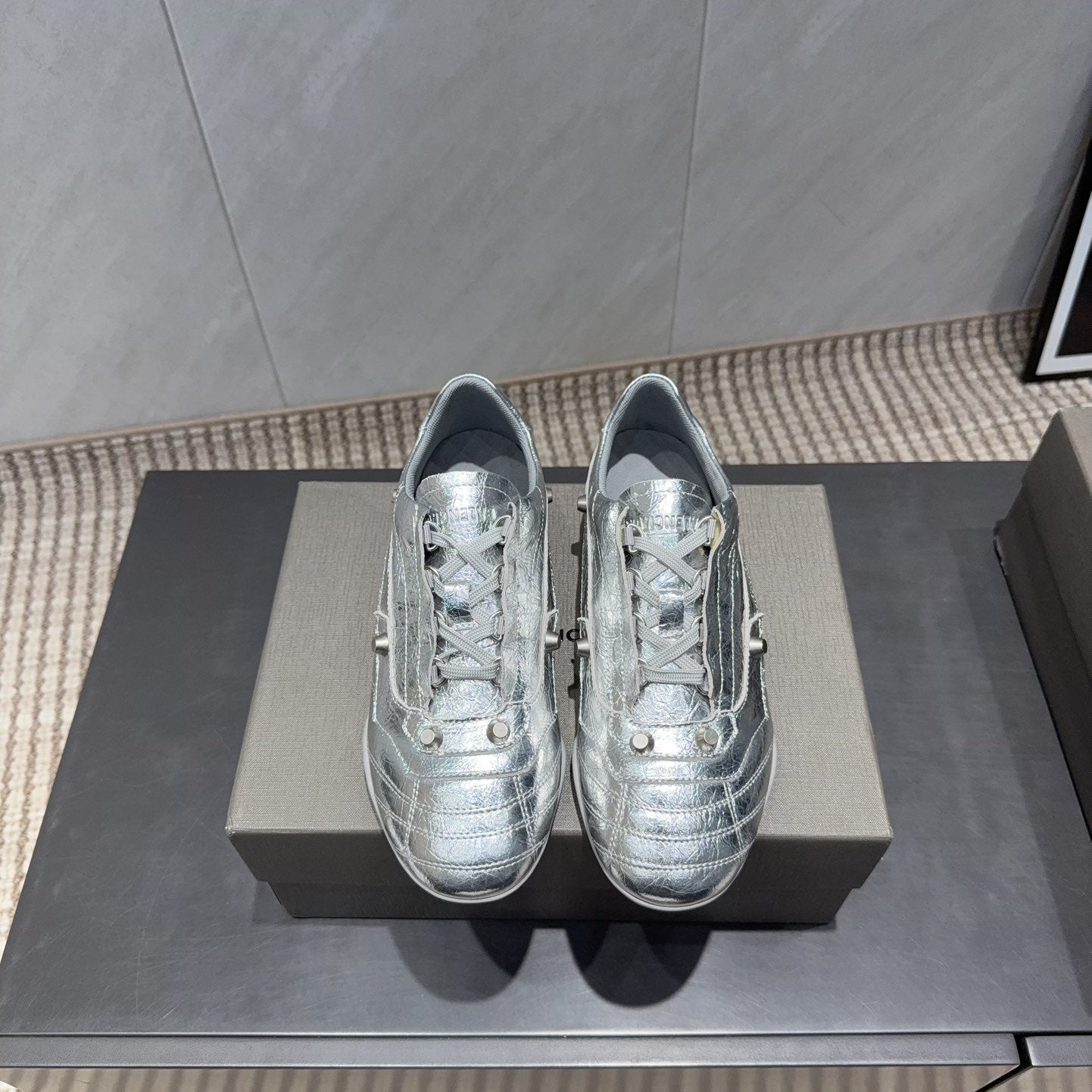 BALENCIAGA 25S SNEAKER IN SILVER CALFSKIN