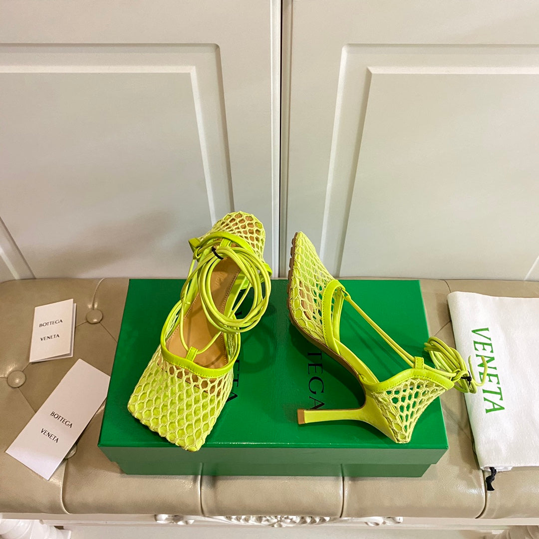 BOTTEGA VENETA STRETCH LACE-UP SANDAL IN NEON GREEN METALLIZED MESH AND LEATHER 9 CM