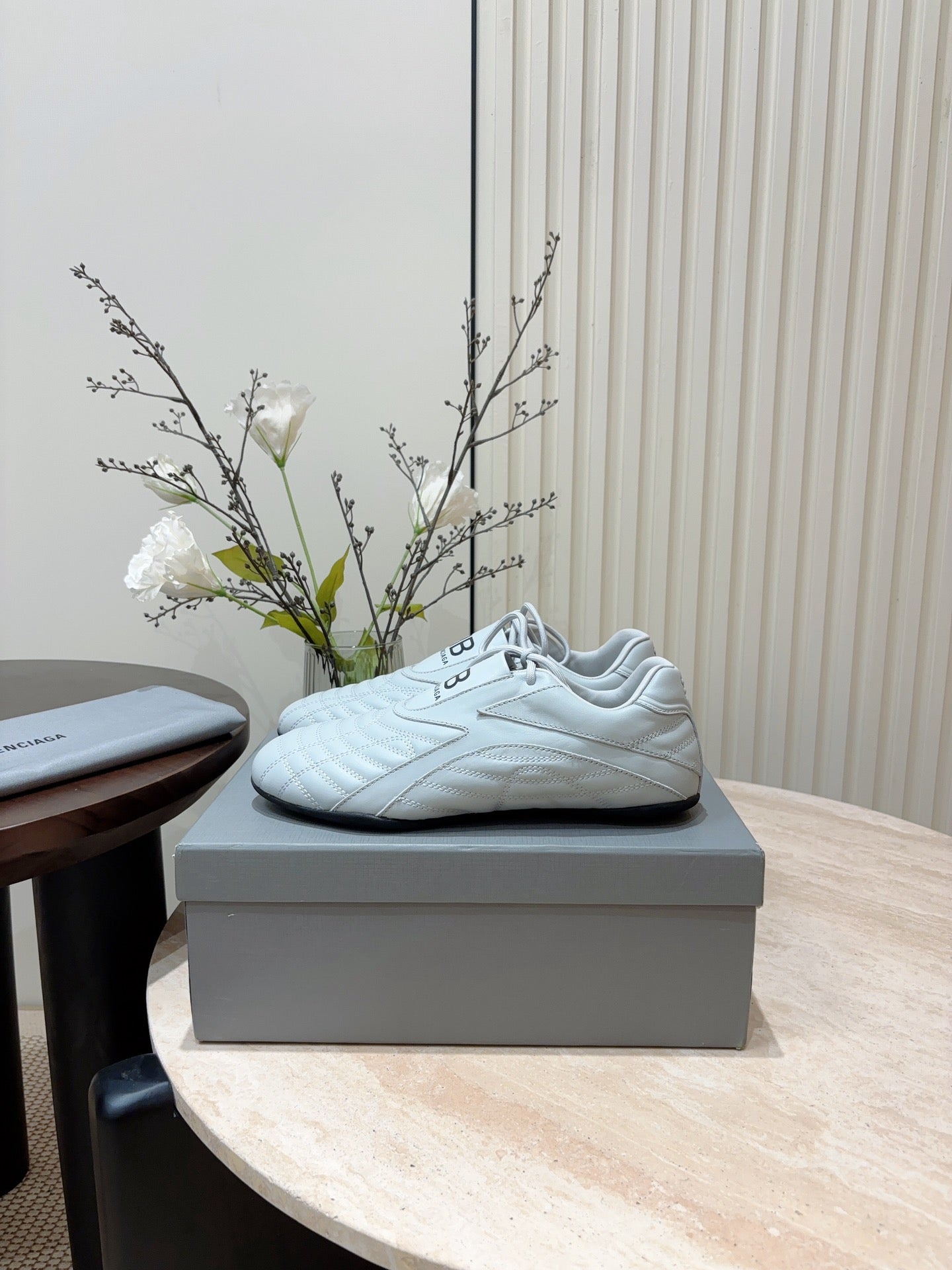 SOCCER SNEAKER IN WHITE QUILTED LAMBSKIN