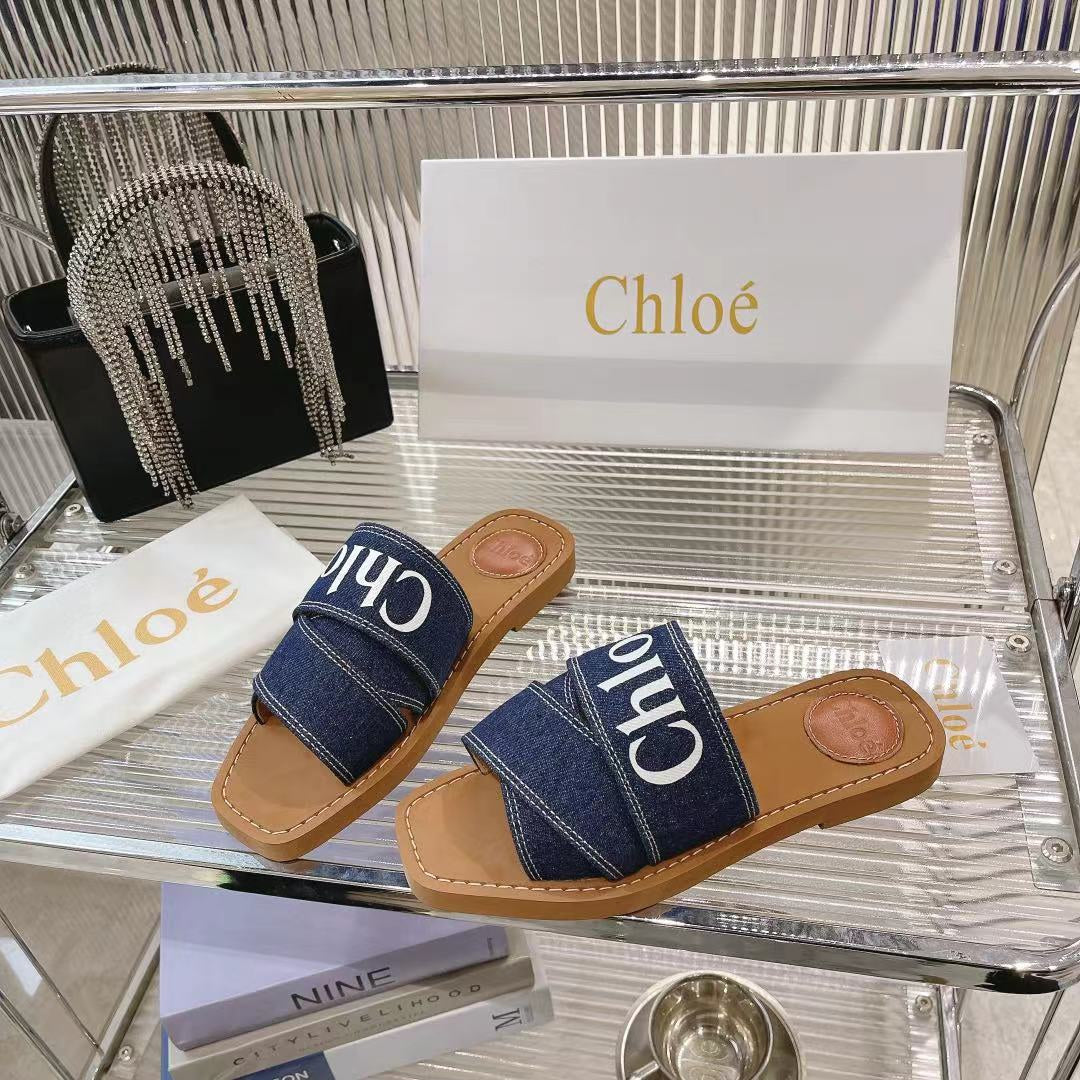 WOODY MULE IN NAVY BLUE DENIM WITH WHITE LOGO
