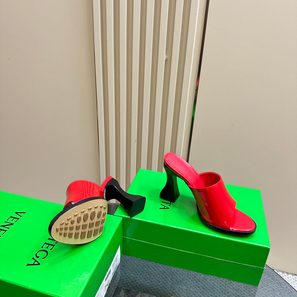 BOTTEGA VENETA HIGH MULE 95 MM IN CHERRY RED CALFSKIN