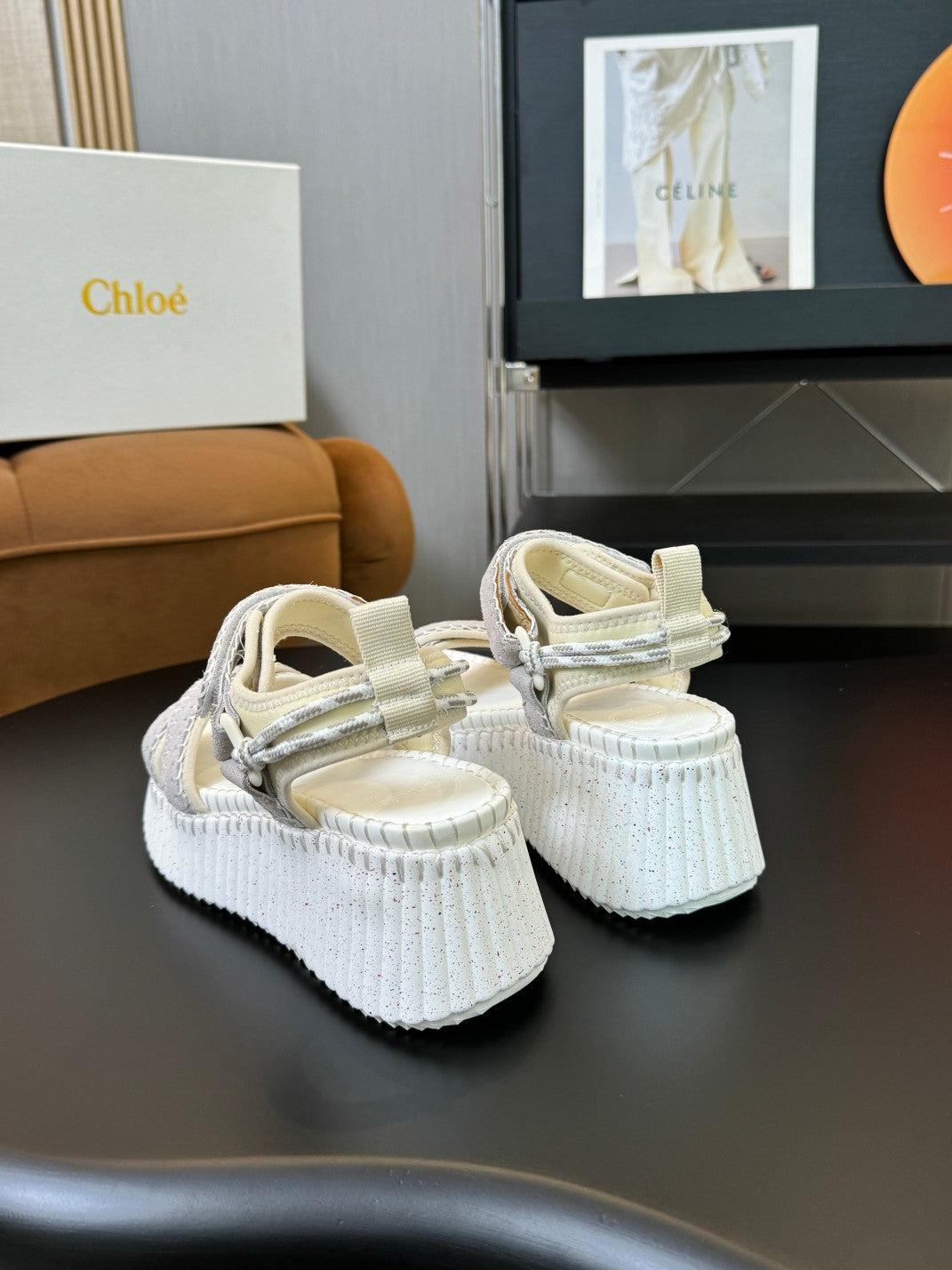 NAMA WEDGE SANDAL 8 CM IN PASTEL GREY SUEDE AND WHITE RUBBER